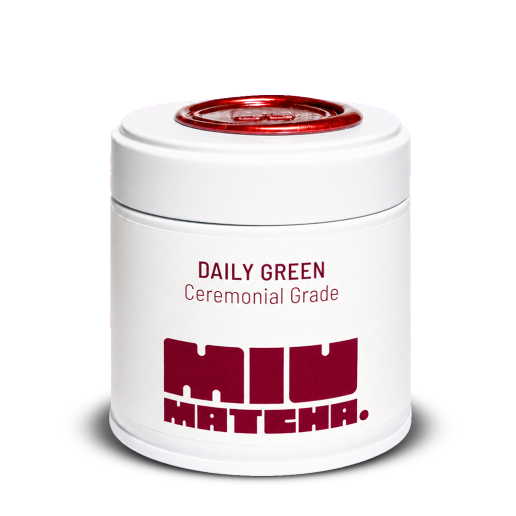 Daily Green Ceremonial Grade Matcha Pulver aus Uji Japan Iced Matcha Latte